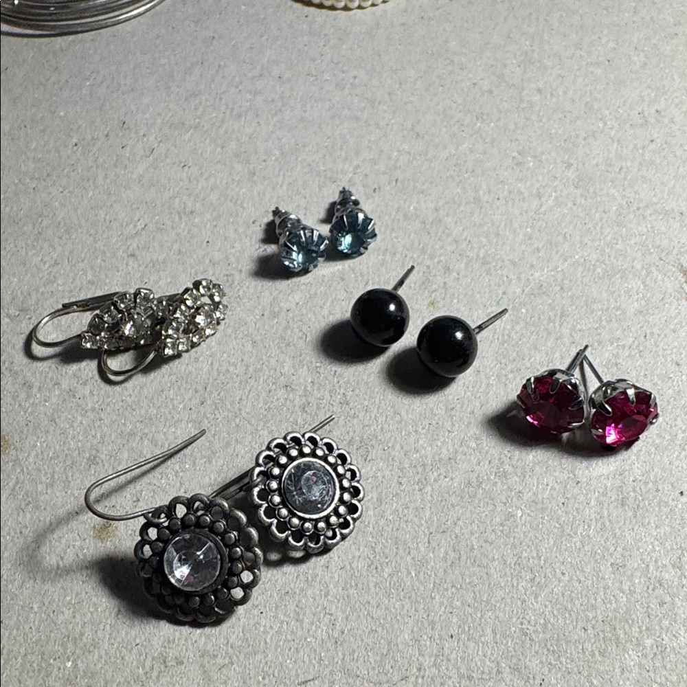 Set of Elegant Earrings in Silver Like , Black, and Pink